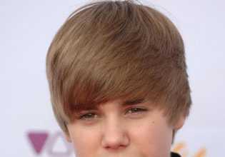 Justin Bieber Caters for Beauty, This Time It’s Fragrance