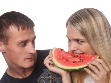 It Is OK to Use Chestnut Chat-up Lines on Women