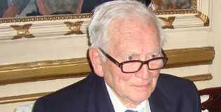 Pierre Cardin Returned to the Podium for the First Time in a Decade