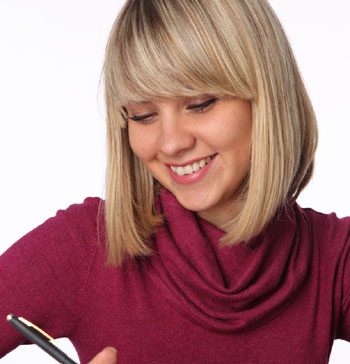 Blondes Earn More Than Brunettes and Redheads