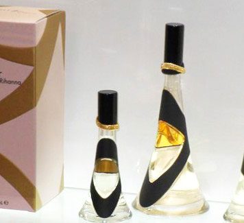 Rihanna’s Fragrance Reb'l Fleur