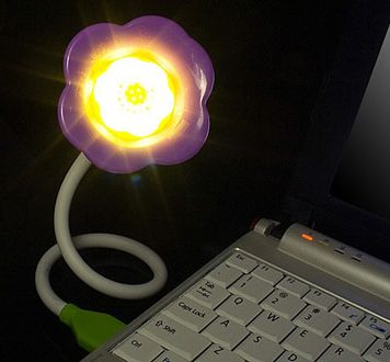 USB Flower-Shaped Gadget That Gives out Light and Scent