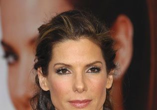 Sandra Bullock in New Movie Gravity