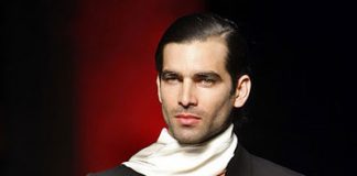 Gaultier AW 2011 Boys Wearing Makeup – Hot or Disgusting?