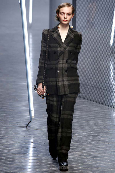 Paris Fashion Week: Sonia Rykiel Collection 2011