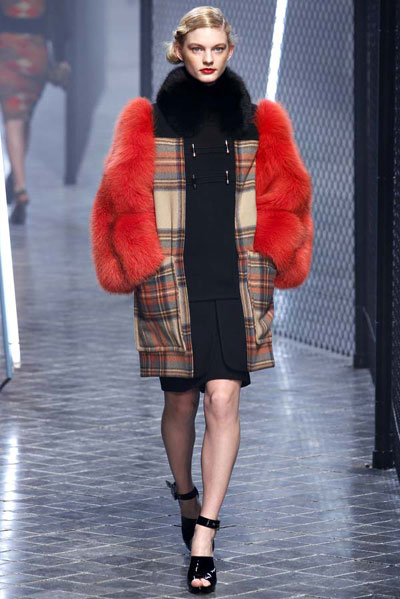 Paris Fashion Week: Sonia Rykiel Collection 2011