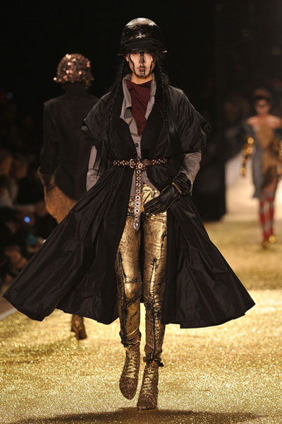 Vivienne Westwood Show for AW 2011-2012 | Geniusbeauty