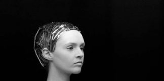 Alexander McQueen Women's Clothing Collection FW 2011-2012