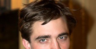 Rob Pattinson Obsessed with Older Females