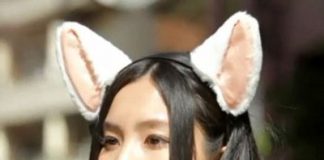 Fluffy Cat Ears Show Emotions