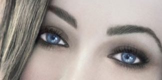 18 Shades of Lip Gloss D'Armani