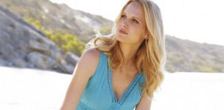 Why Are Maxi Dresses Such a Hit?