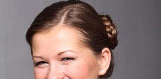 5 Smiles Women Use to Manipulate Men