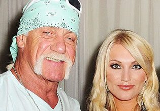 Why Did Brooke Hogan Show Her Nude Pic to Her Father