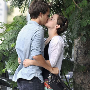 Emma Watson kissing Johnny Simmons