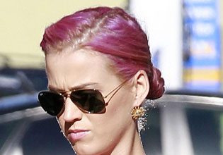 Katy Perry Changes Hair Color Again