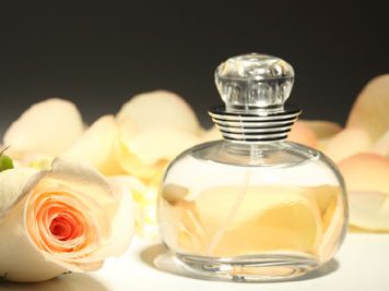 Fragrances Tell about the Financial Situation