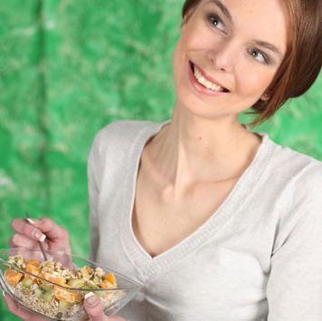 Chewing Food Longer Promotes Weight Loss