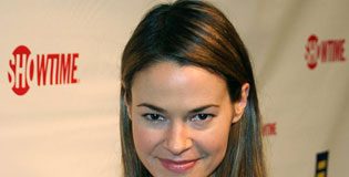 Homophobes Kicked Leisha Hailey off Flight for Kissing