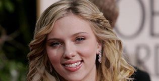Scarlett Johansson Has a New Boyfriend