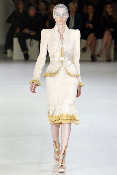 Paris Fashion Week 2011: Alexander McQueen