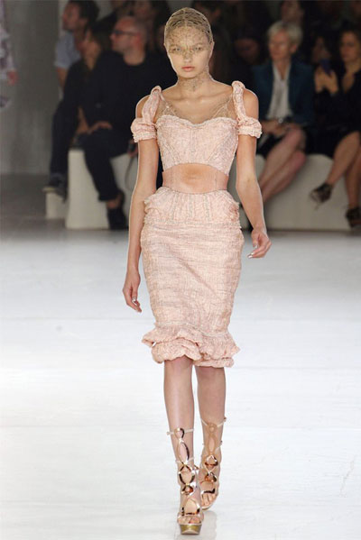 Paris Fashion Week 2011: Alexander McQueen