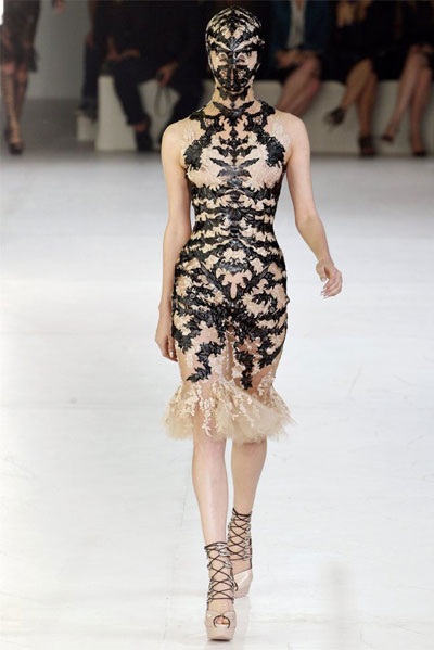 Paris Fashion Week 2011: Alexander McQueen