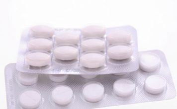 Taking Aspirin Harms Eye Health