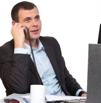 Which Office Jobs Have the Dirtiest Desktops?