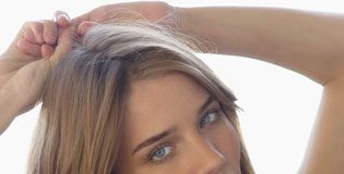 Rosie Huntington-Whiteley Doesn't Like Makeup