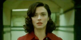 Deep Blue Sea Trailer with Rachel Weisz