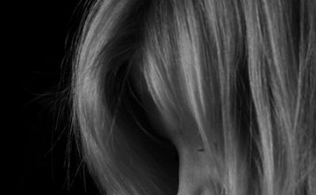 Smoking Speeds up Menopause