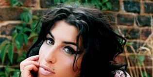 The Last Amy Winehouse's Collection for Fred Perry Goes on Sale