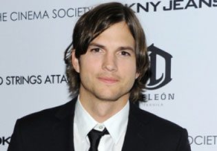 Ashton Kutcher Spent Christmas with a New Girlfriend