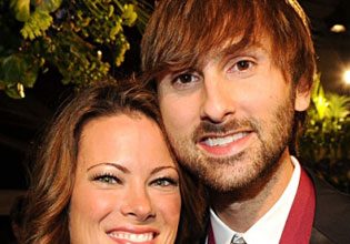 Christmas Proposal: Lady Antebellum's Dave Haywood to Kelli Cashiola