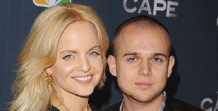 Mena Suvari and Husband to Split