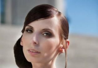 "Human Hourglass" Model Claims, She Does Eat