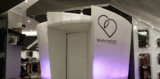 Bodymetrics pod Helps Choose the Right Jeans