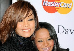 Bobbi Kristina Inherits the Whole Whitney Houston's Estate