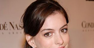 Anne Hathaway Has Got Her Hair Chopped Really Short