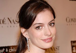 Anne Hathaway Has Got Her Hair Chopped Really Short