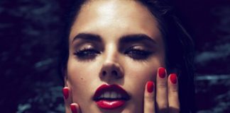 Pregnant and Nude Alessandra Ambrosio Poses for a Jewelry Ad
