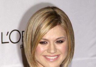 Kelly Clarkson on Working and Having a Relationship: 'It's Killing Me'