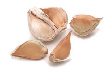 Garlic Helps Treat Food Poisoning