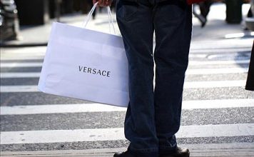Versace Fashion House to Get Back to Haute Couture