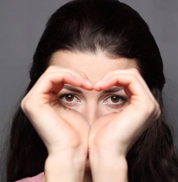 Eye Color Shows the Risk of Getting Skin Conditions