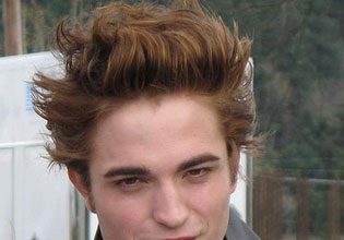 D. B. Sweeney Angers Twilight Fans by Calling Rob a Douche