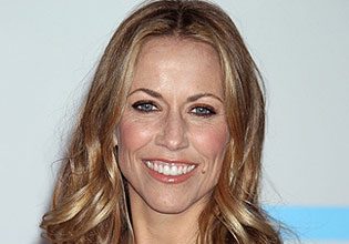 Was Cell Phone the Reason of Sheryl Crow's Brain Tumor?