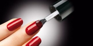 Long-Lasting Manicure Damages the Nails