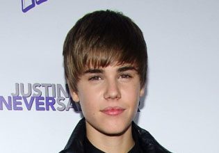 Justin Bieber's Good Side Shows Amid Weed Scandal